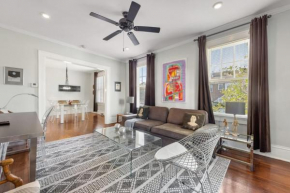 Retro 1BR in Elizabeth with Porch & Eclectic Design